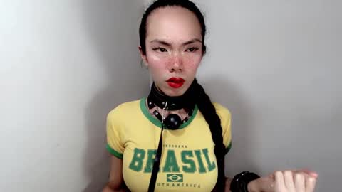 Snapshot of mayamint chatting on October 28, 10:52 am mayamint online show from October 28, 10:52 am