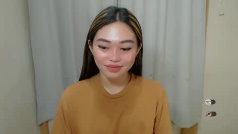 Snapshot of mayasally_ chatting on January 24, 6:35 am mayasally_ online show from January 24, 6:35 am