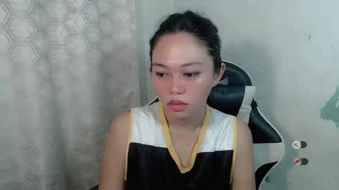 mayasally_ online show from April 8, 8:58 am