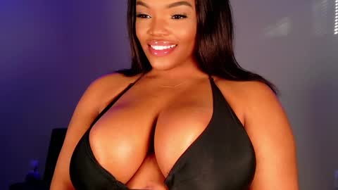 MayBabi online show from March 12, 1:40 pm