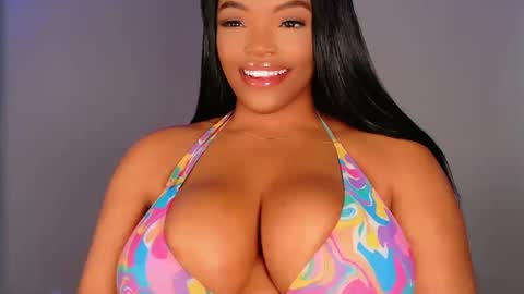 MayBabi online show from October 3, 3:09 pm