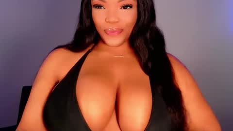 MayBabi online show from November 26, 12:50 pm