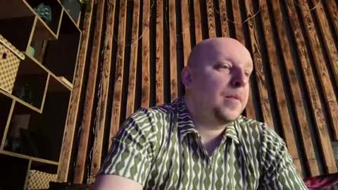 Snapshot of maybe777_ chatting on May 14, 7:15 am Anton online show from May 14, 7:15 am