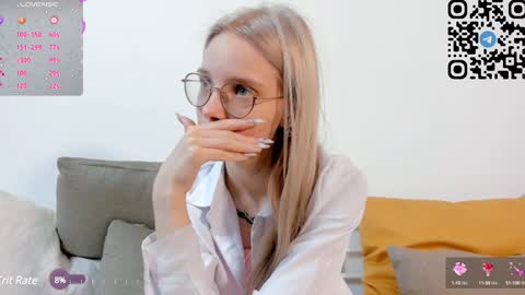 Snapshot of maydaguy chatting on January 12, 6:39 am Megan online show from January 12, 6:39 am