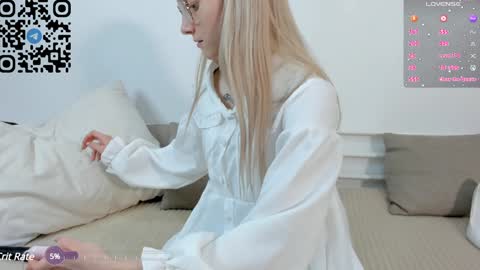 Snapshot of maydaguy chatting on January 16, 1:36 pm Megan online show from January 16, 1:36 pm