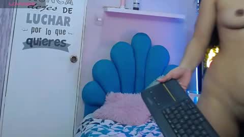 Snapshot of maylin_hornyy19 chatting on April 30, 9:19 pm Maylin online show from April 30, 9:19 pm