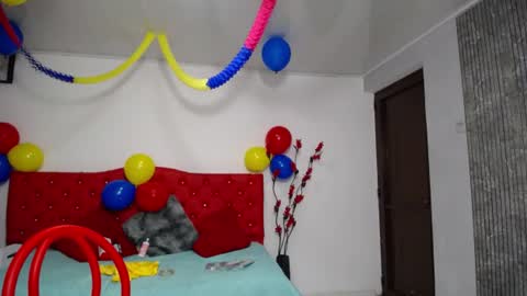 Snapshot of maylin_hornyy19 chatting on June 18, 9:14 am Maylin online show from June 18, 9:14 am