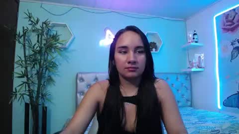 Snapshot of maylin_hornyy19 chatting on July 2, 3:23 am Maylin online show from July 2, 3:23 am