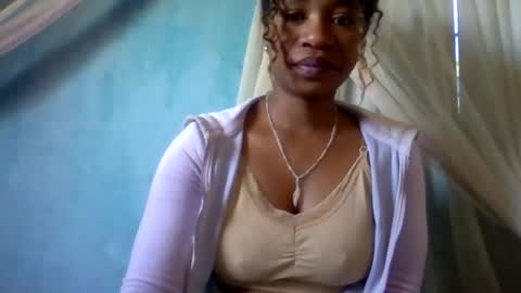 Snapshot of mayrah5 chatting on July 3, 6:31 am mayrah online show from July 3, 6:31 am