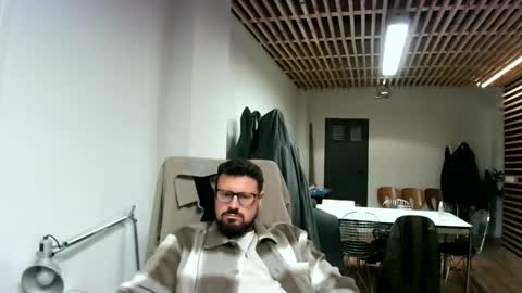 Snapshot of maythe4bwu chatting on October 23, 11:14 pm maythe4bwu online show from October 23, 11:14 pm