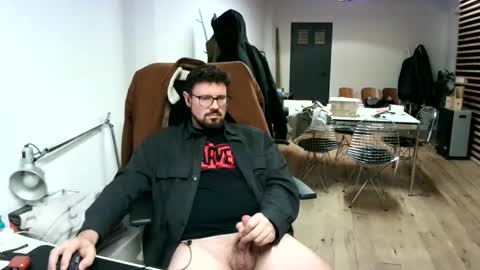 Snapshot of maythe4bwu chatting on December 2, 10:05 pm maythe4bwu online show from December 2, 10:05 pm