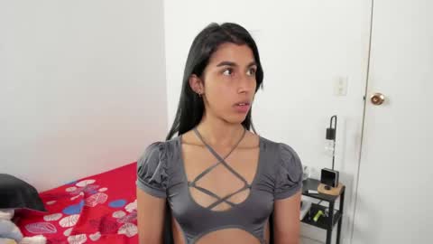 Snapshot of mazikeen_18 chatting on May 7, 1:49 pm mazikeen_18 online show from May 7, 1:49 pm