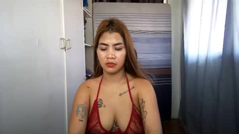 Snapshot of mazikeen_mazee chatting on March 6, 7:03 am mazikeen_mazee online show from March 6, 7:03 am