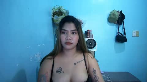 Snapshot of mazikeen_mazee chatting on April 13, 7:58 am mazikeen_mazee online show from April 13, 7:58 am