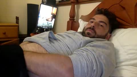 mazl0w online show from December 14, 3:17 pm