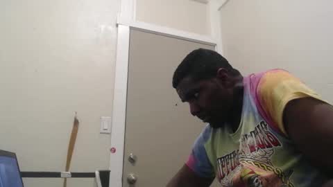 mbeezy318 online show from April 8, 11:32 am