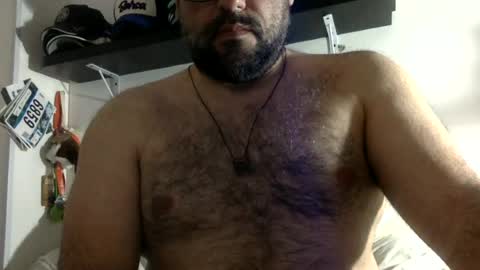 Snapshot of mbotve chatting on July 7, 6:47 am VzlaMan online show from July 7, 6:47 am