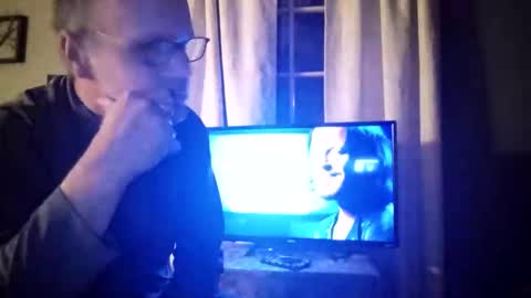 Snapshot of mcfly1973 chatting on October 17, 5:21 am mcfly1973 online show from October 17, 5:21 am