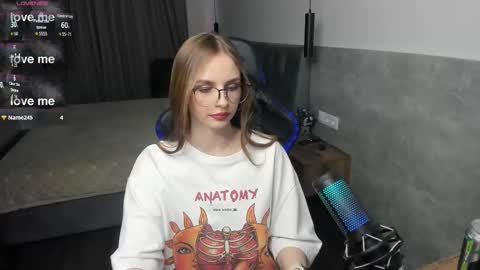 mcfly_11 online show from March 10, 9:09 pm