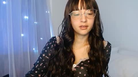 Snapshot of mckayla_honey11 chatting on February 28, 3:13 pm Mckayla online show from February 28, 3:13 pm