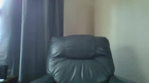 Snapshot of mckhero chatting on April 5, 7:44 pm Sean online show from April 5, 7:44 pm