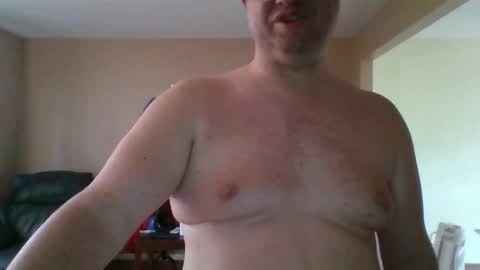 Snapshot of mckhero chatting on April 14, 8:26 pm Sean online show from April 14, 8:26 pm
