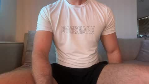 Snapshot of mcr8080 chatting on May 16, 5:26 am mcr8080 online show from May 16, 5:26 am