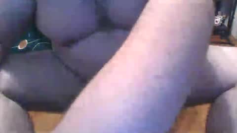 Snapshot of md2305 chatting on June 12, 4:55 am md2305 online show from June 12, 4:55 am