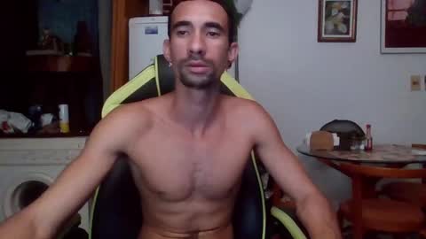 Snapshot of mdbisc chatting on January 15, 9:51 pm mdbisc online show from January 15, 9:51 pm