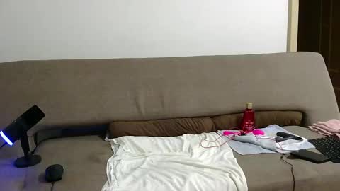 Snapshot of mdbisc chatting on October 24, 2:08 am mdbisc online show from October 24, 2:08 am