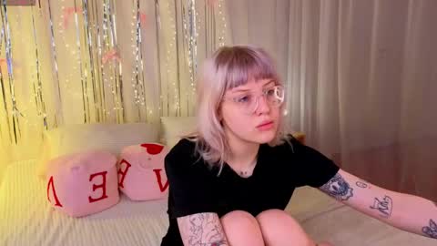 Roze online show from April 3, 8:56 am