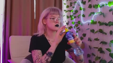 Roze online show from April 5, 8:00 am