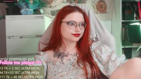 Snapshot of me_hanna chatting on April 3, 3:04 am Hanna online show from April 3, 3:04 am