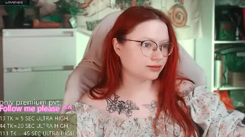 Snapshot of me_hanna chatting on April 6, 2:20 am Hanna online show from April 6, 2:20 am