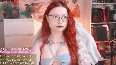 Snapshot of me_hanna chatting on April 15, 2:51 am Hanna online show from April 15, 2:51 am