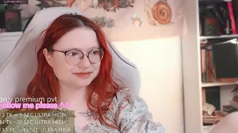 Snapshot of me_hanna chatting on April 24, 3:53 am Hanna online show from April 24, 3:53 am