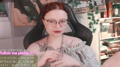 Snapshot of me_hanna chatting on May 7, 2:06 am Hanna online show from May 7, 2:06 am