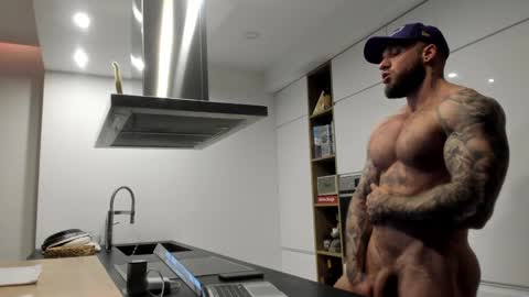 Alpha Male online show from December 18, 3:00 pm