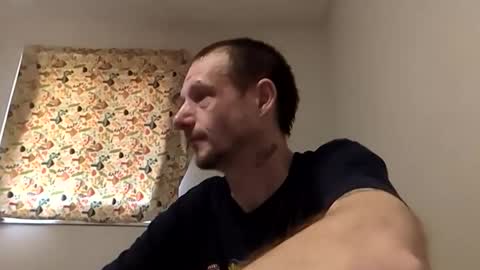 Snapshot of meanfinger chatting on March 16, 6:12 pm Jizzy online show from March 16, 6:12 pm