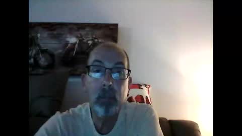 me at home online show from January 2, 3:37 am