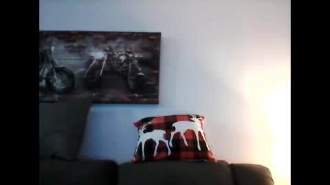 me at home online show from January 3, 1:14 pm