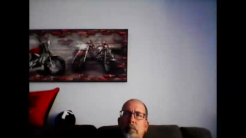 me at home online show from October 12, 4:06 pm