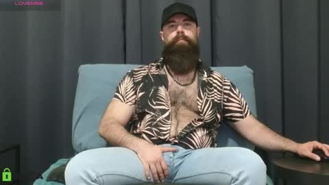 Snapshot of meaty_roll chatting on April 27, 1:47 am Meaty Roll online show from April 27, 1:47 am