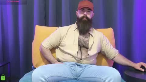 Snapshot of meaty_roll chatting on May 21, 2:51 am Meaty Roll online show from May 21, 2:51 am