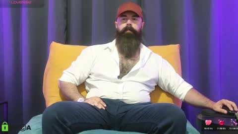 Snapshot of meaty_roll chatting on June 4, 11:44 pm Meaty Roll online show from June 4, 11:44 pm