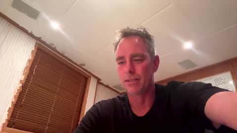 Meau Lest online show from October 17, 7:27 pm