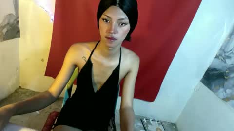 Snapshot of meaxox1 chatting on June 2, 12:23 am mea online show from June 2, 12:23 am