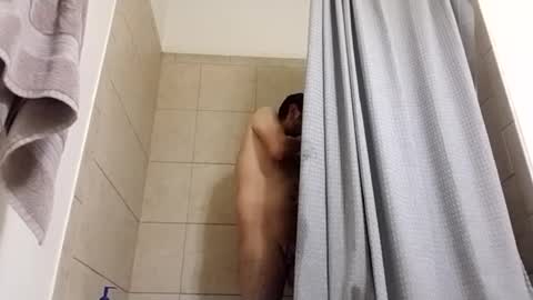 Snapshot of mechanix88 chatting on February 23, 7:22 am Bruh online show from February 23, 7:22 am