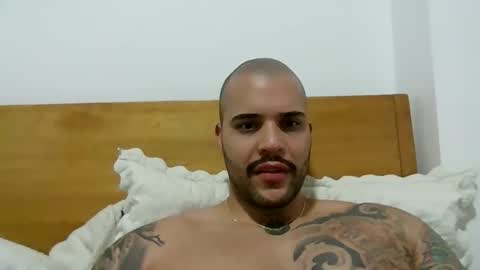 Snapshot of medellindrak chatting on January 26, 11:29 pm filippoae online show from January 26, 11:29 pm