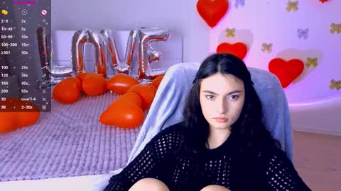 Dina online show from February 11, 10:04 pm